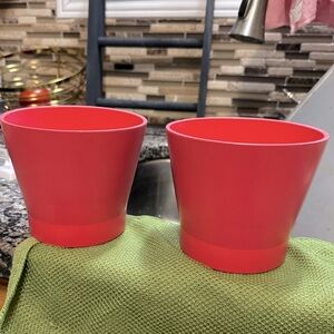 Set of two gently used flower pots